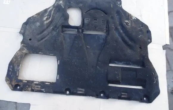 Ford Kuga II Engine splash shield/under tray 
