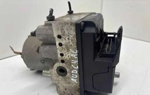 Audi A6 S6 C4 4A ABS Pump 8D0614111