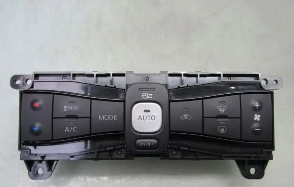 Nissan Leaf II (ZE1) Climate control unit 275005SE0B