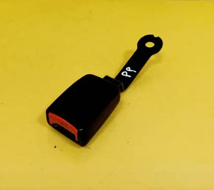 Mercedes-Benz Vito Viano W638 Front seatbelt buckle 