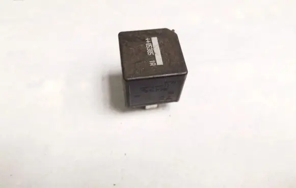 Ford Mondeo MK II Other relay 2s7t14b192aa v23136b1x66
