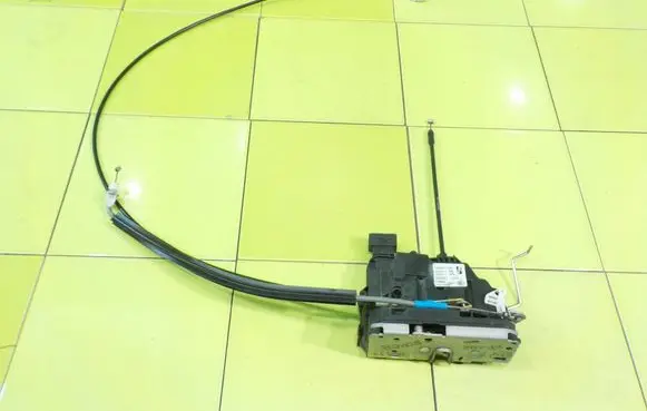 Peugeot Boxer Front door lock 1395371080 XP202