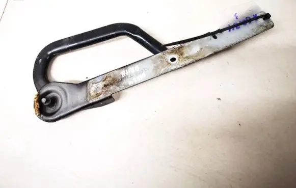 Chrysler Voyager Tailgate/trunk/boot hinge 04860687aa