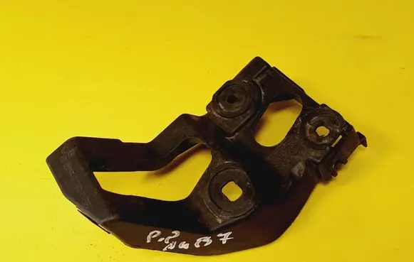 Audi A4 S4 B7 8E 8H Fender mounting bracket 8E0853922D