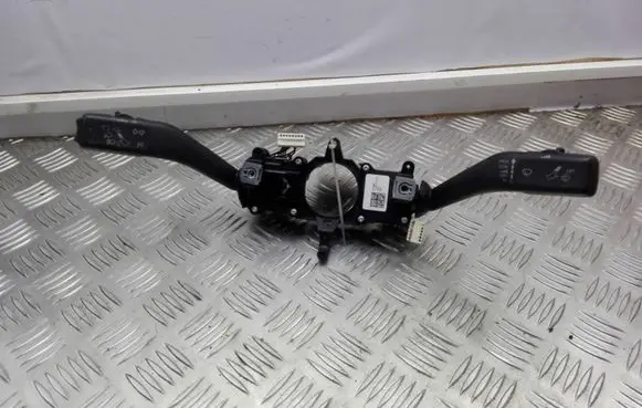 Skoda Superb B6 (3T) Indicator stalk 1K5953502K
