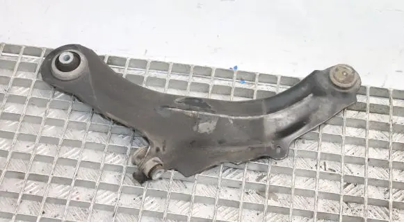 Renault Captur II Front lower control arm/wishbone