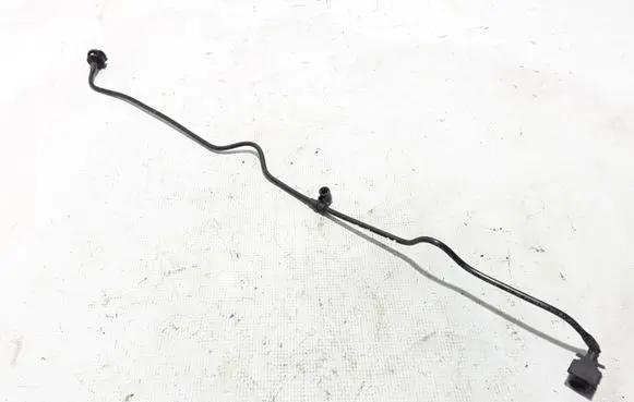 Volvo S60 Engine coolant pipe/hose 32252211