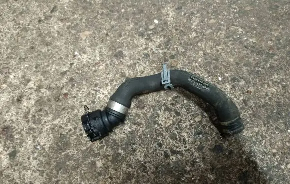 Audi A4 S4 B8 8K Engine coolant pipe/hose 8K0819334Q