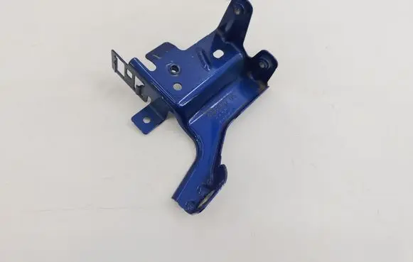 BMW iX1 Fender mounting bracket 9883402