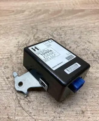 Toyota Yaris Door control unit/module 897400D100 61B702000