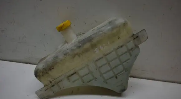 Mazda 6 Coolant expansion tank/reservoir 