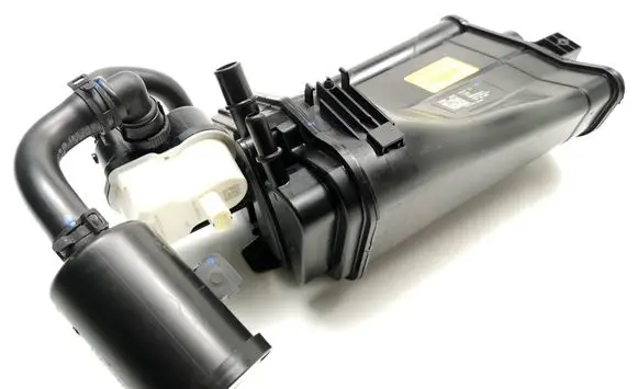 Active carbon filter fuel vapour canister