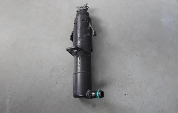 Volkswagen Golf VI Headlight washer spray nozzle 5K0955978A 8WT00995300
