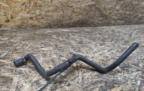 Mercedes-Benz S W220 Engine coolant pipe/hose 2205016782