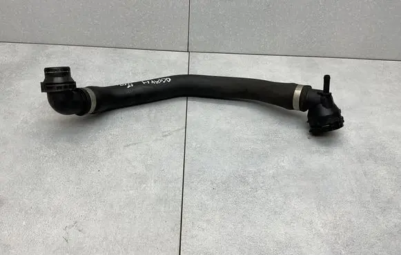 Skoda Octavia Mk3 (5E) Engine coolant pipe/hose 5Q0122101GG 3C0122291D