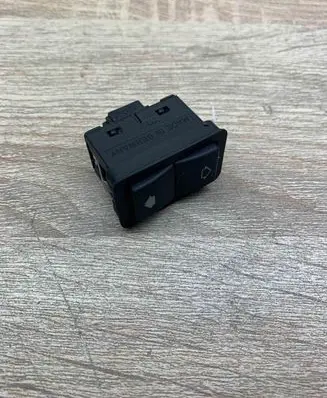 BMW 5 E39 Electric window control switch 8368974