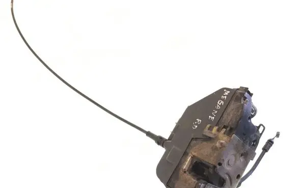 Renault Megane II Front door lock