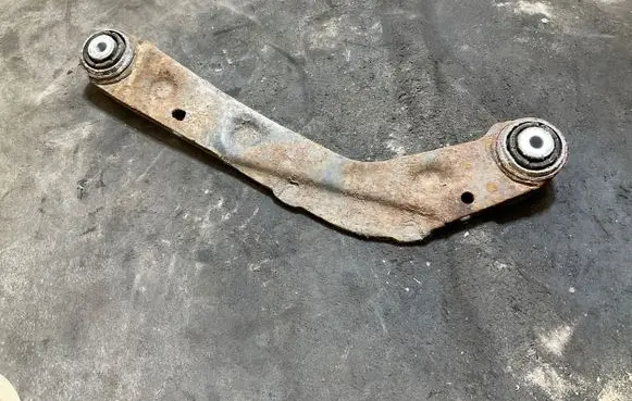 Volvo XC90 Rear upper control arm/wishbone