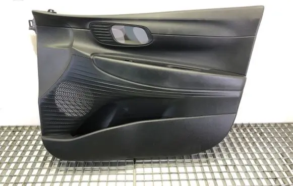 Hyundai i20 (BC3 BI3) Front door card panel trim