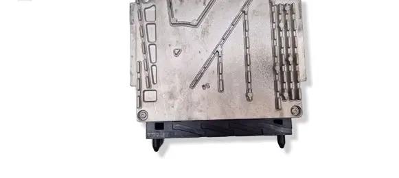 Volvo S80 Engine control unit/module 0281011078 30637733A 1039500000
