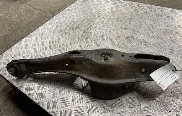 Volkswagen Golf VII Rear upper control arm/wishbone 5Q0505311D