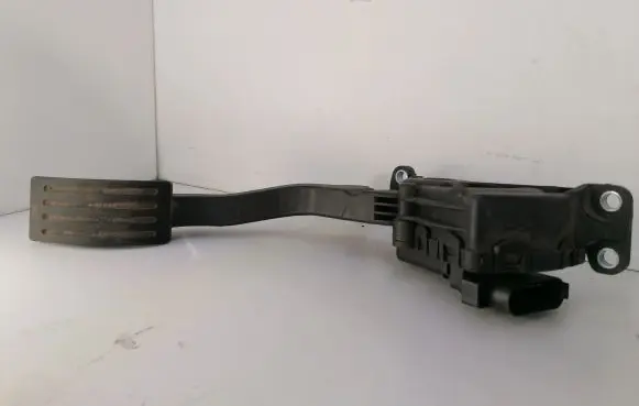 Ford Focus C-MAX Accelerator throttle pedal 3M519F836AF 00864110