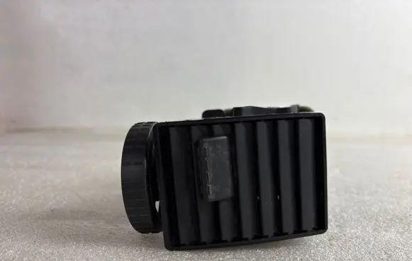 Volkswagen Transporter - Caravelle T5 Dash center air vent grill 7H0815705A
