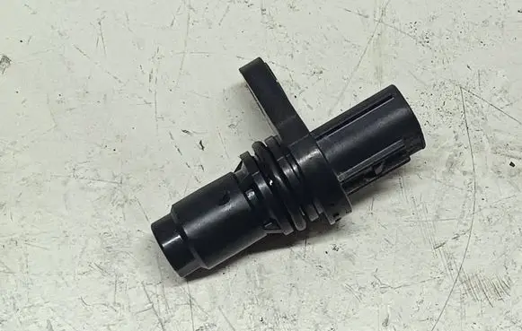 Toyota RAV 4 (XA40) Camshaft position sensor 3S181290