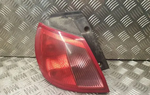 Mitsubishi Colt Rear/tail lights MR957365
