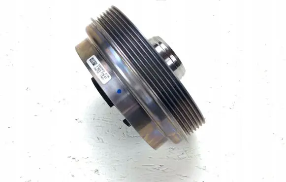 BMW 1 F40 Crankshaft pulley 7925778
