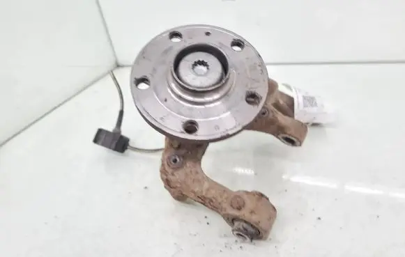 Skoda Octavia Mk2 (1Z) Rear wheel hub spindle/knuckle 1K0436AC