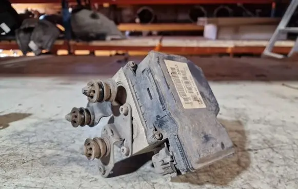 Volkswagen PASSAT B7 ABS Pump 3AA614109AG