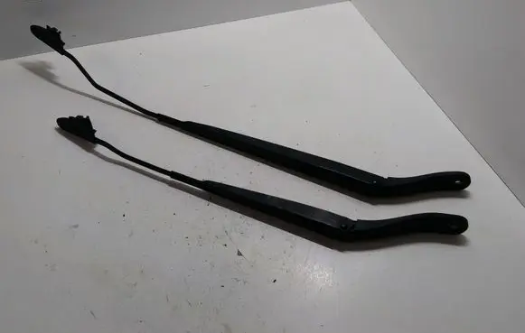 Citroen DS3 Front wiper blade arm 9683828280 9683828480