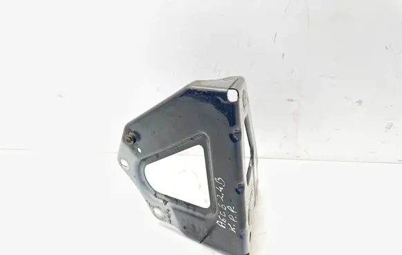 Audi A6 S6 C6 4F Fender mounting bracket 4F0821135 A1M008S10