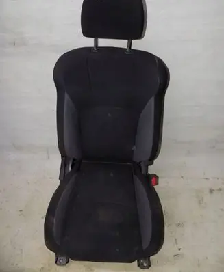 Mitsubishi Outlander Front passenger seat 