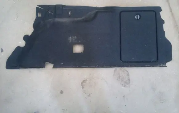 Ford Focus Trunk/boot lower side trim panel 