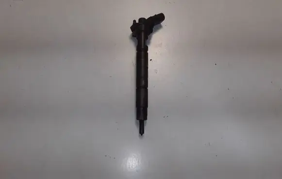 KIA Sorento Fuel injector 338002F000