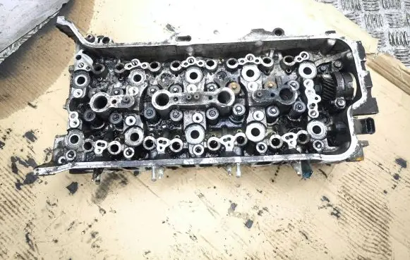 Honda CR-V Engine head 