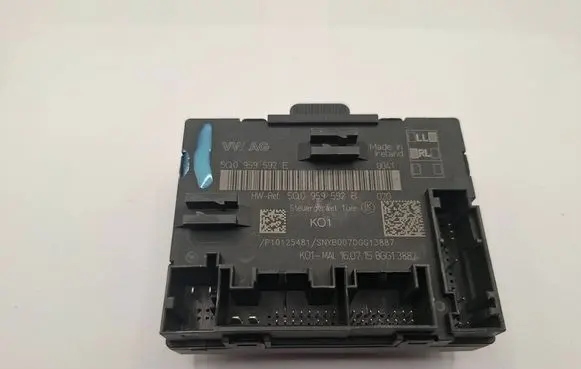 Audi A3 S3 8V Door control unit/module 5Q0959592E 5Q0959592B