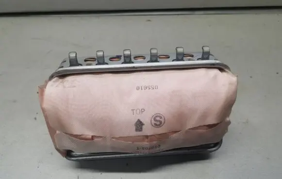 Subaru Outback Passenger airbag 22WS08