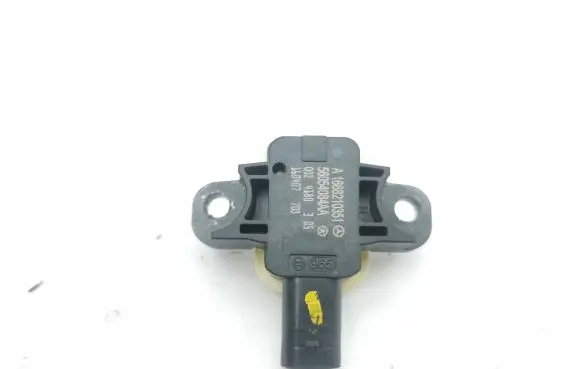 Maserati Ghibli Airbag deployment crash/impact sensor A1668210351 56054084AA Q024180305