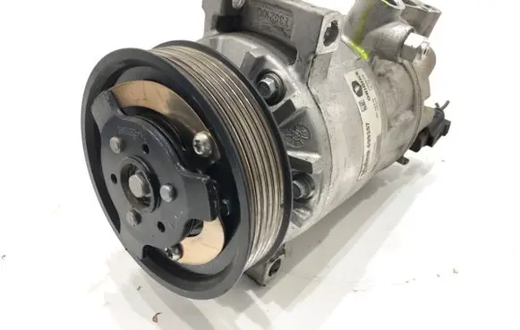 Volkswagen PASSAT B7 Air conditioning (A/C) compressor (pump) 699357