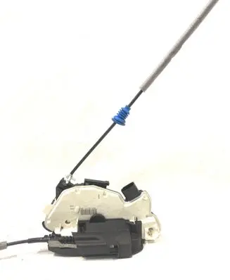 Volkswagen Up Front door lock