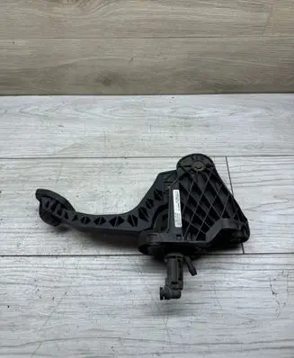 Skoda Octavia Mk2 (1Z) Clutch pedal 1K1721059CH Z2022007 6200135503