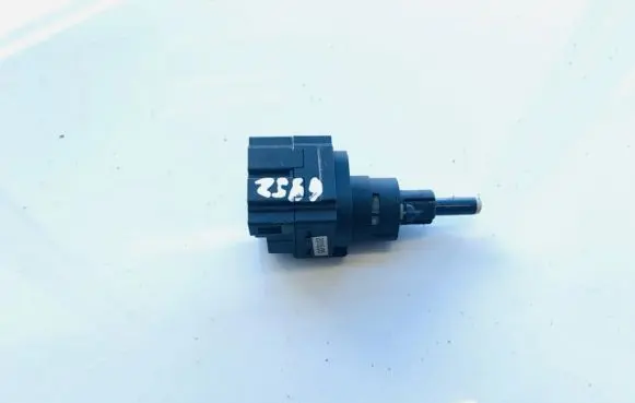 Volkswagen Fox Brake pedal sensor switch