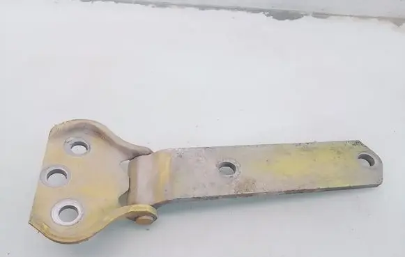 Tailgate/trunk/boot hinge