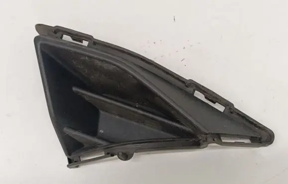 Nissan Qashqai J12 Front bumper corner part panel trim 622566UA1A