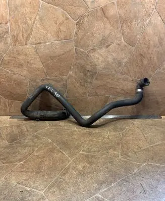 Engine coolant pipe/hose