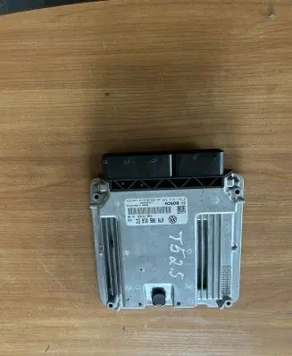 Volkswagen Multivan T5 Engine control unit/module