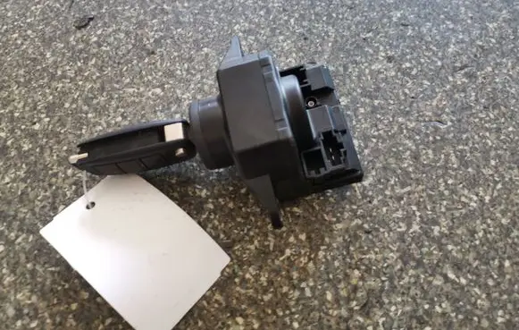 Audi A6 S6 C6 4F Ignition lock 4F0909131